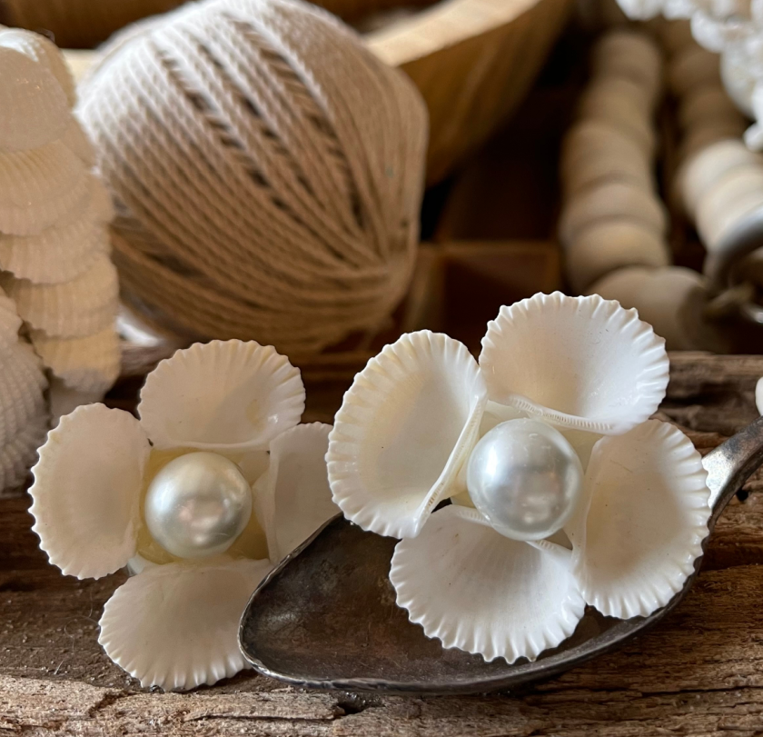 Coastal Shell and Pearl Classic Earring