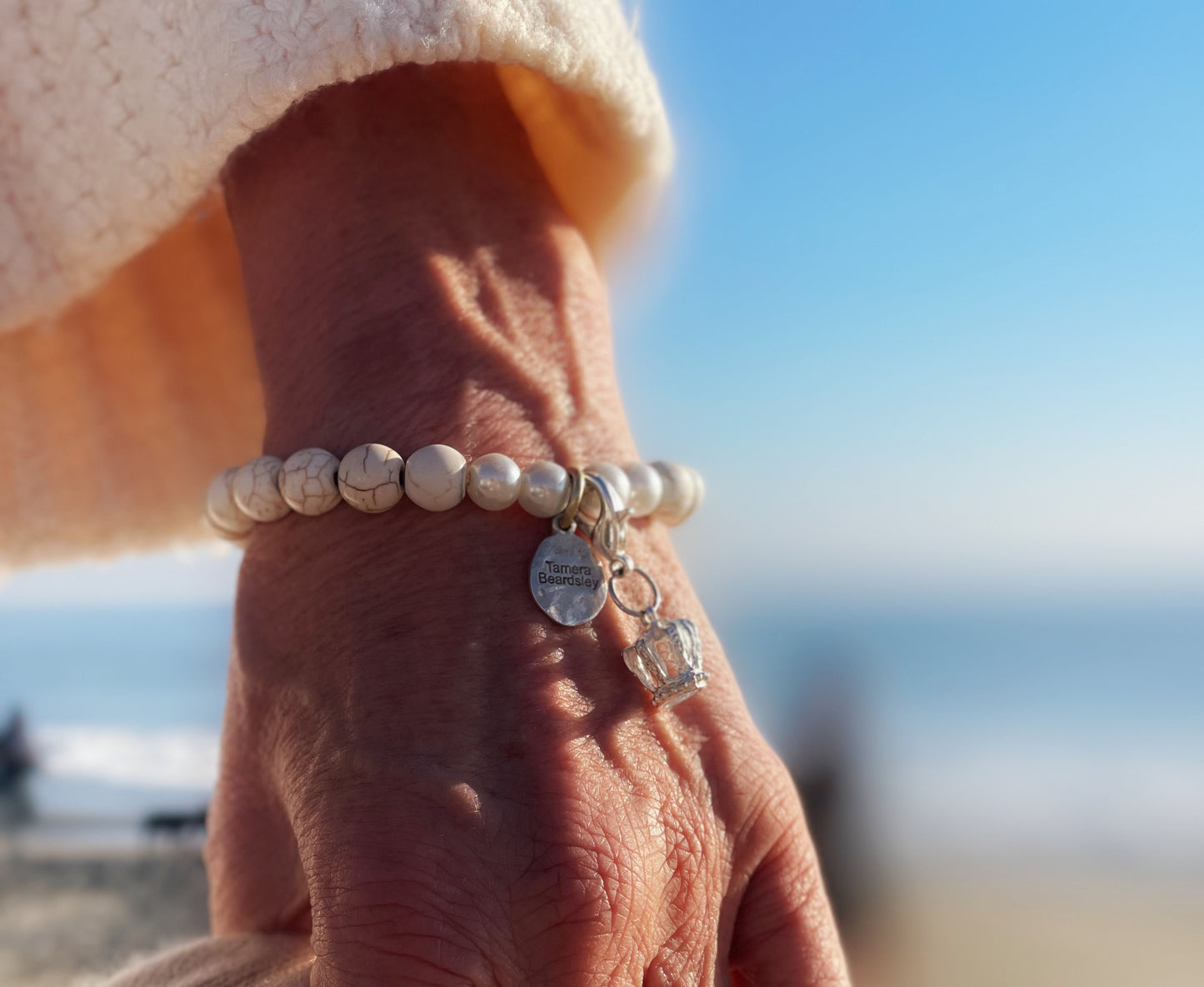 Howlite Crown Yourself Bracelet