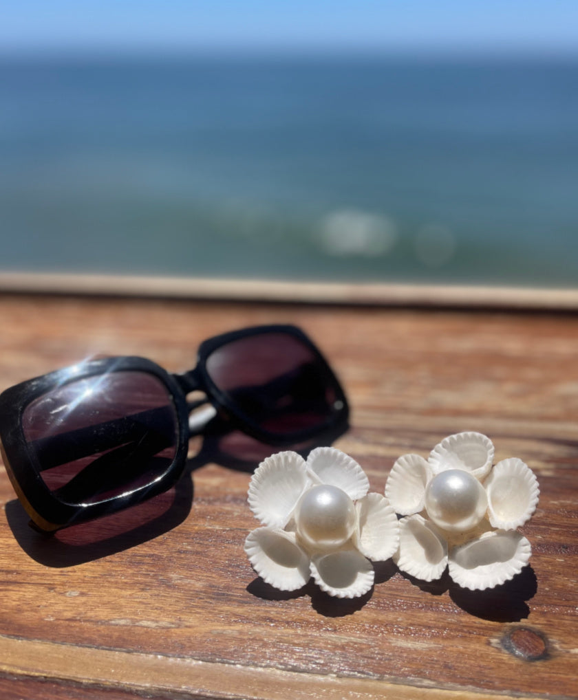 Large Coastal Shell and Pearl Classic Earring
